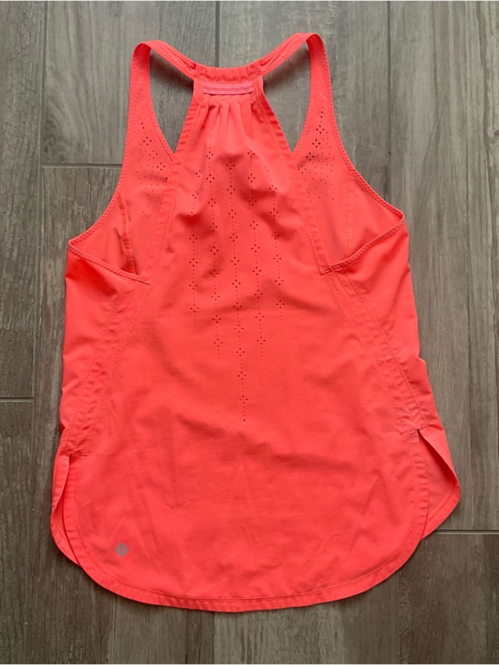 Lululemon In A Flash Singlet - Picture 6 of 9